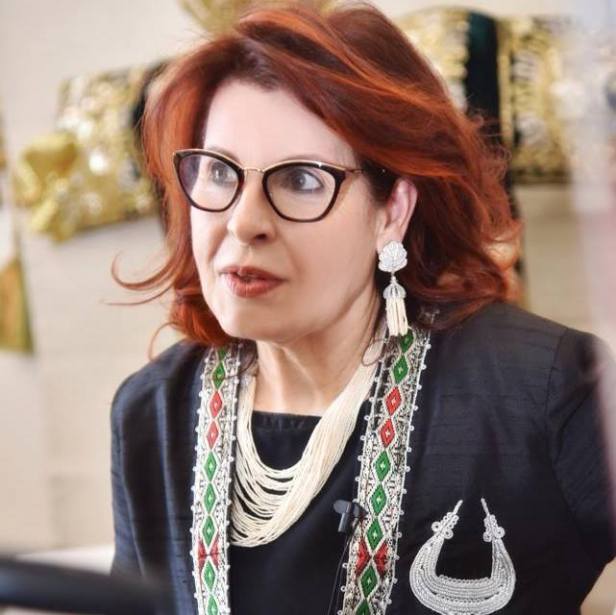 Un Défilé Historique au Musée du Bardo : Fatma Redissi Ben Abdallah Célèbre le Patrimoine Tunisien

