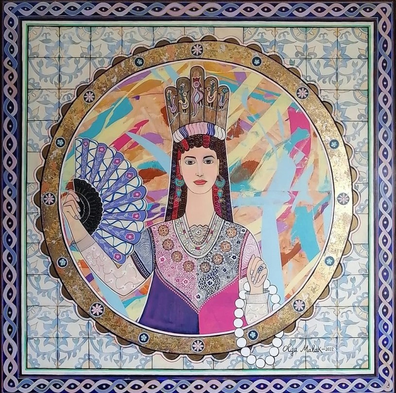 Dossier spécial : découvrez comment Olga Malakhova tisse un lien sensible et respectueux avec la céramique tunisienne, entre motifs anciens, feuille d’or et héritage artisanal.